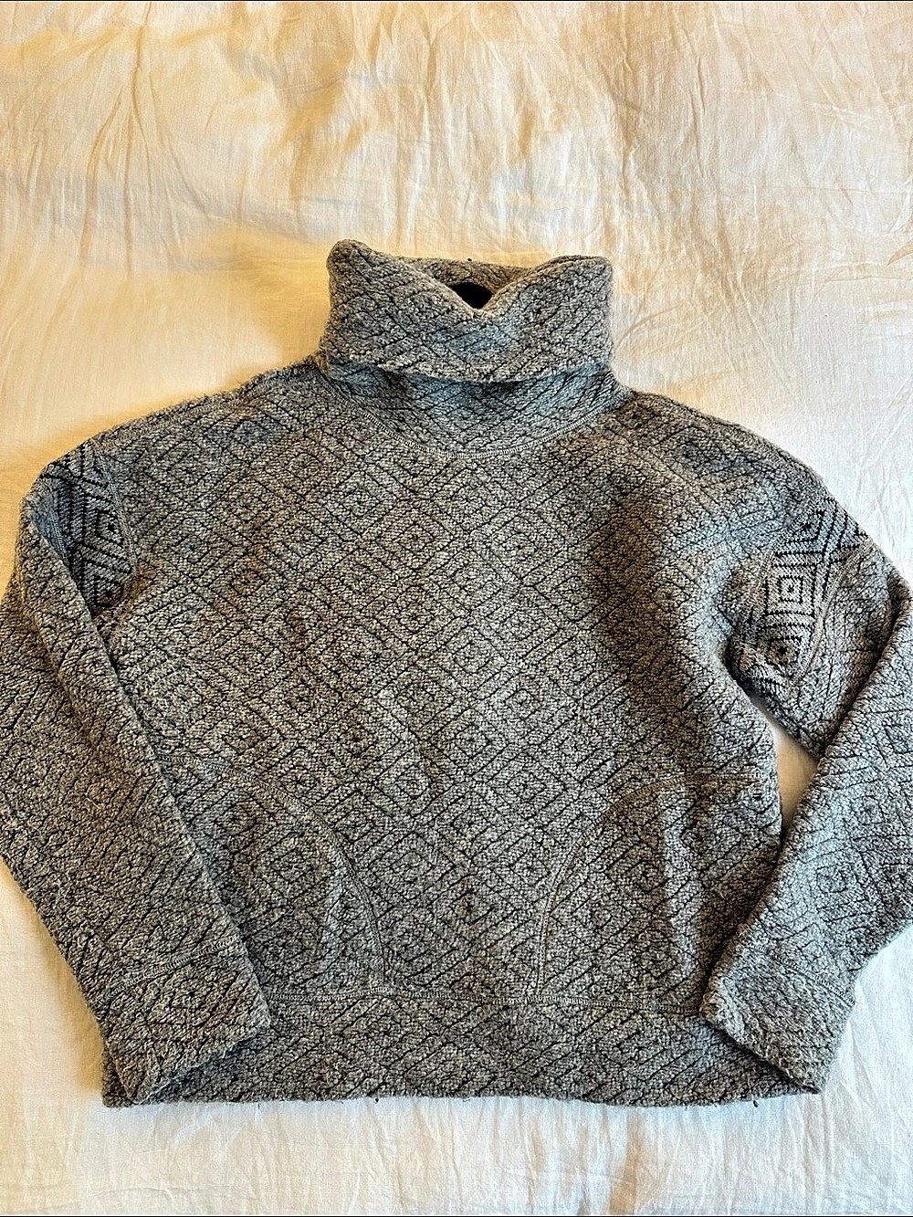 PrAna Geometric Turtleneck Gray Medium Like New